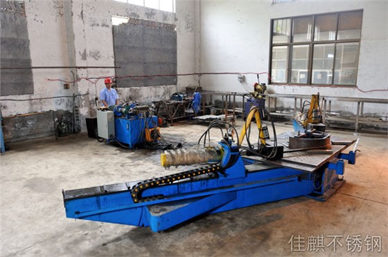 不銹鋼管加工設備 不銹鋼管加工設備