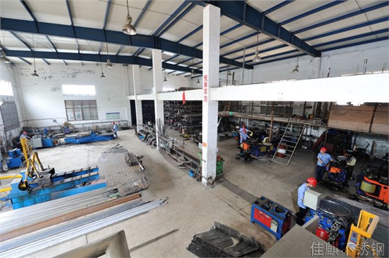 佳麒不銹鋼管加工廠一角 佳麒不銹鋼管加工廠一角